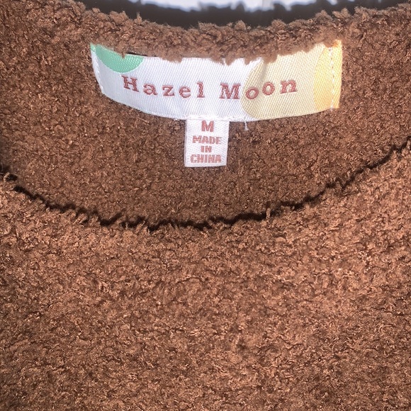 Fuzzy Cropped Medium Tank Top - Picture 3 of 4